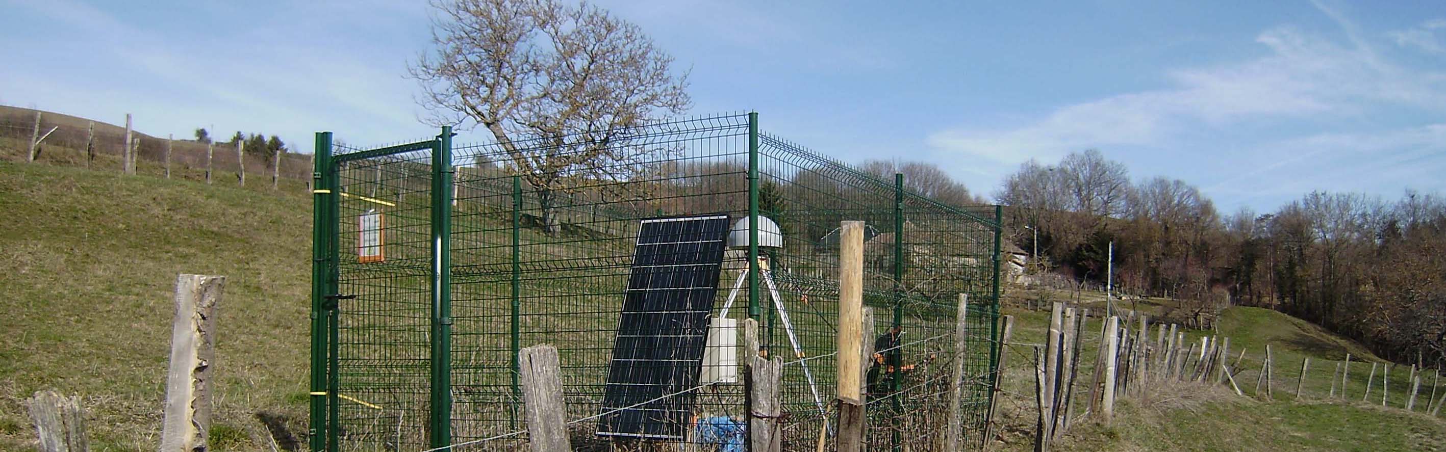 Avignonet/Harmalière landslides: GPS, seismic and meteorological on-site sensors 